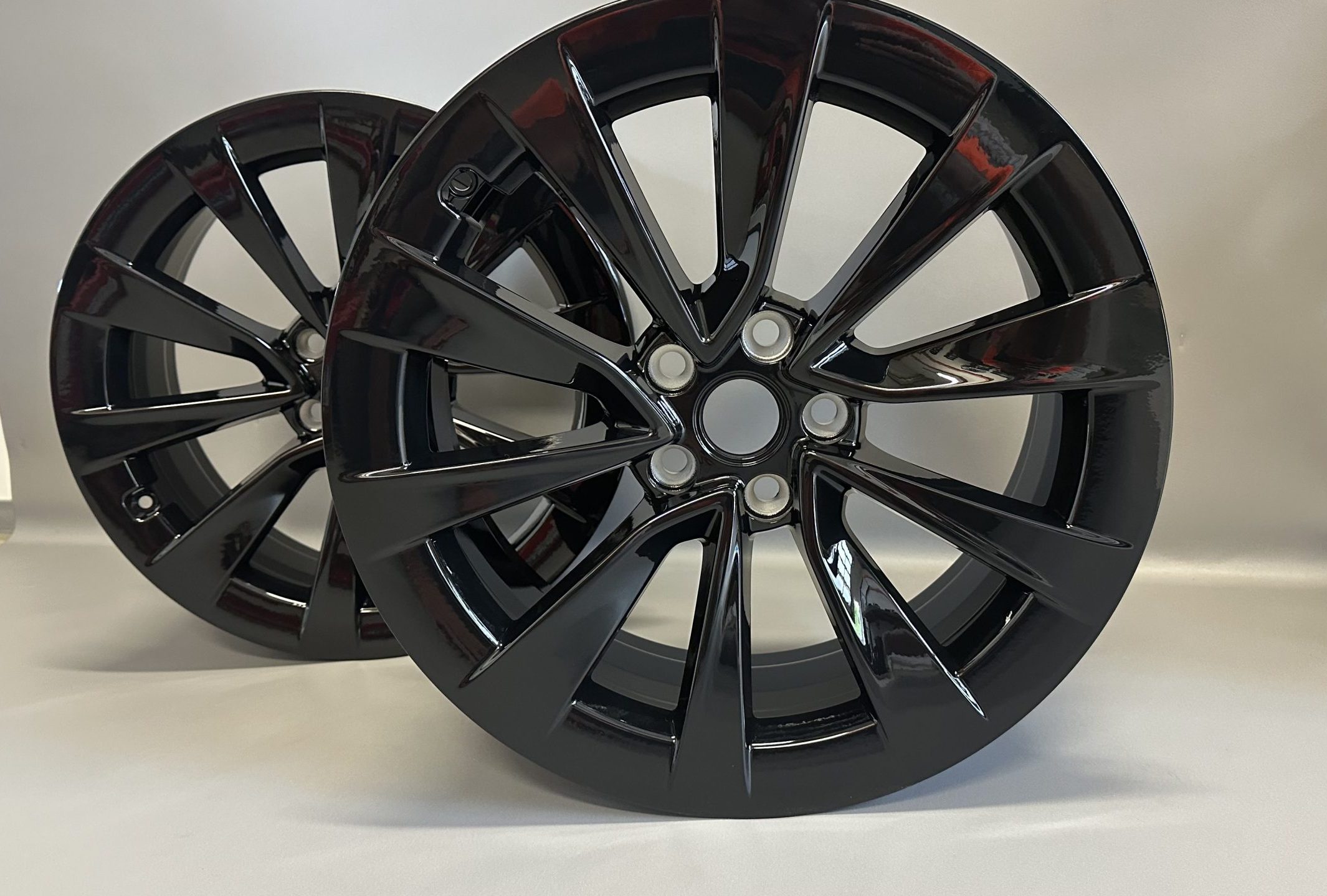 Tesla Model 3 / 19 Zoll / Schwarz / B-Ware